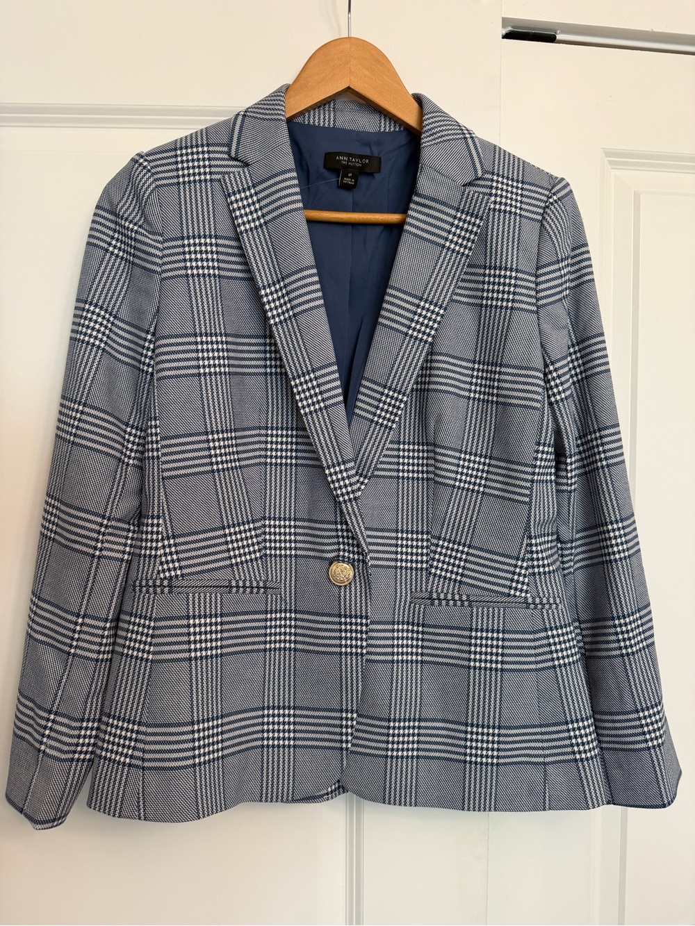 NWT Ann Taylor The Hutton Blue Plaid Blazer Gold Button Petite 6P